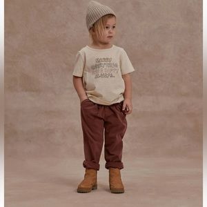 Rylee + Cru Basic Tee – Natural “Merry Everything” (12–18M)